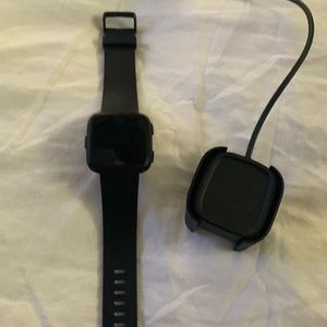 Fitbit Versa Model 2.3 smart watch